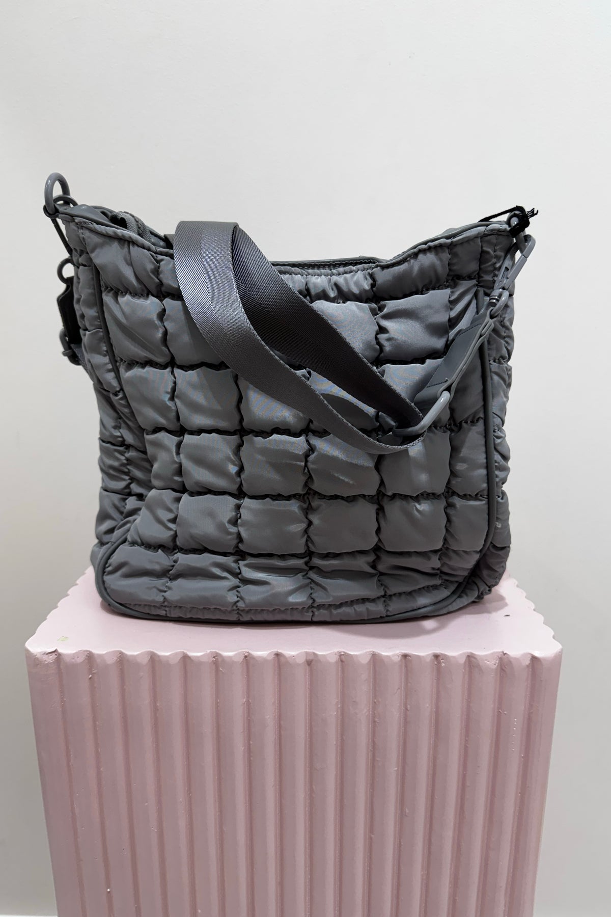 Sol And Selene Aura Crossbody Bag | Grey