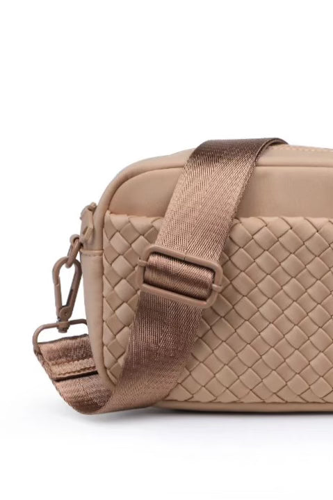 Sol And Selene Inspiration Woven Neoprene Bag | Nude