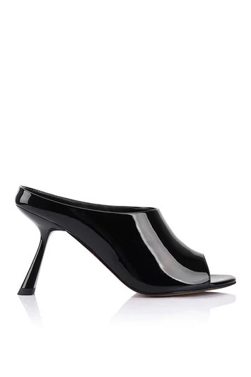 Lana Wilkinson Sloane Mule | Black Patent