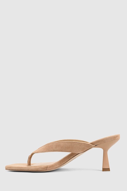 Siren Sardinia Thong Heel | Camel Tan Suede