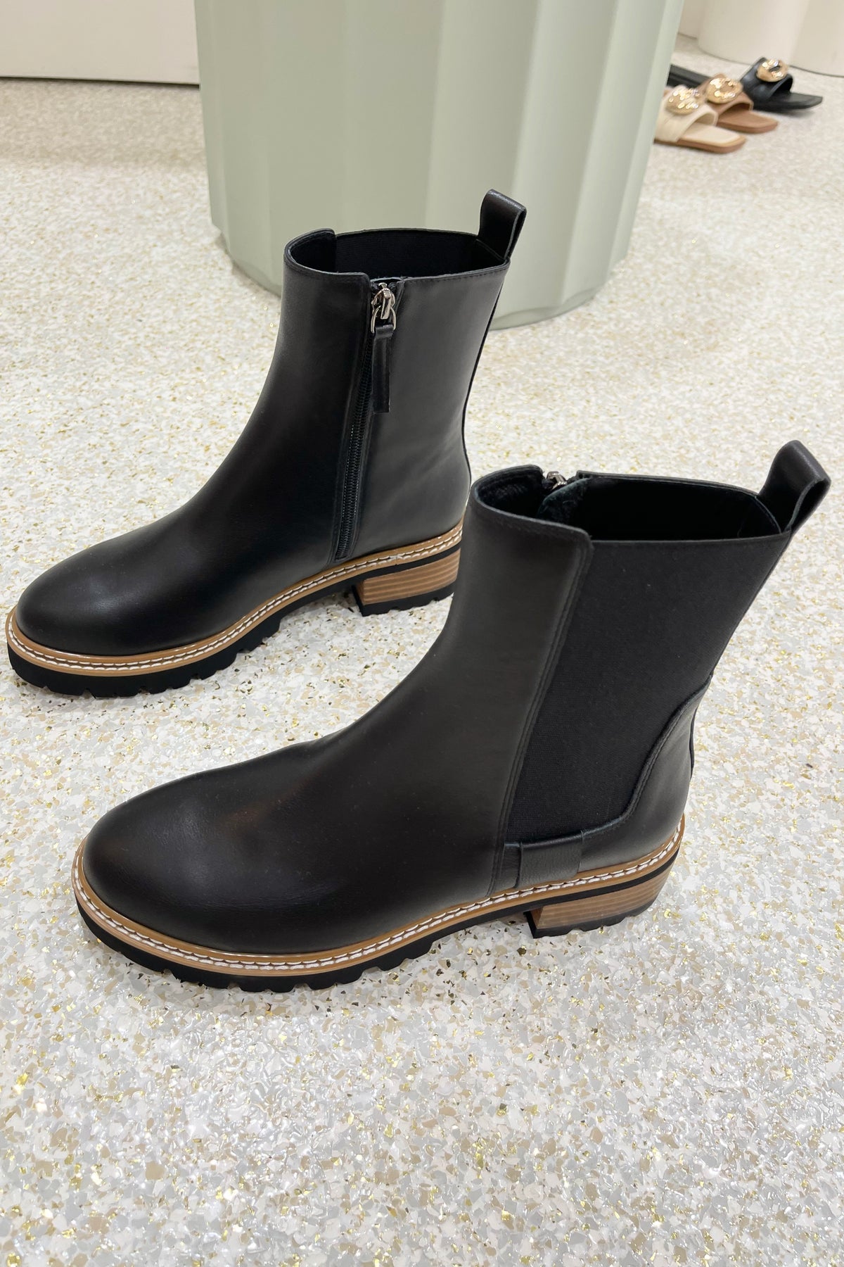 Hael & Jax Knights Boot | Black