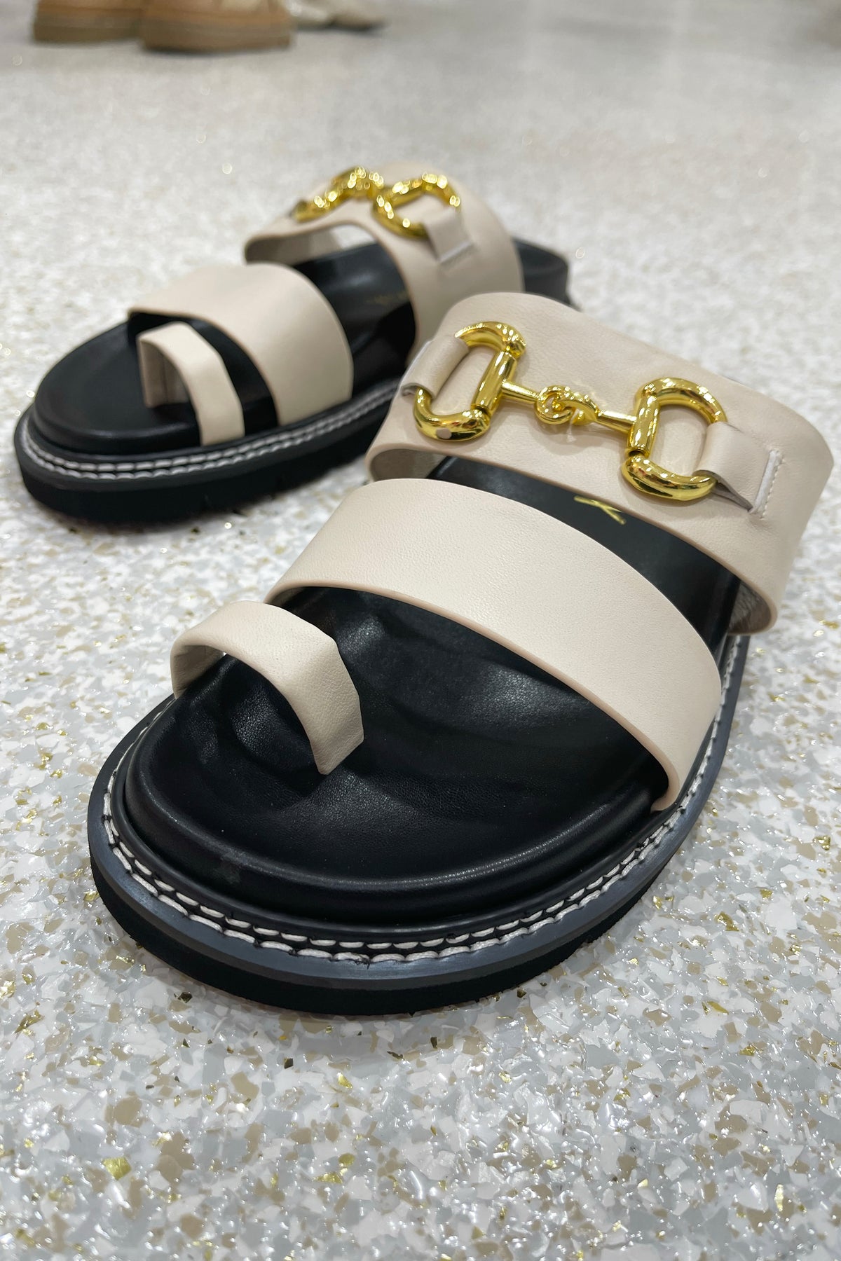 Hael & Jax Hazelle Slide | Vanilla