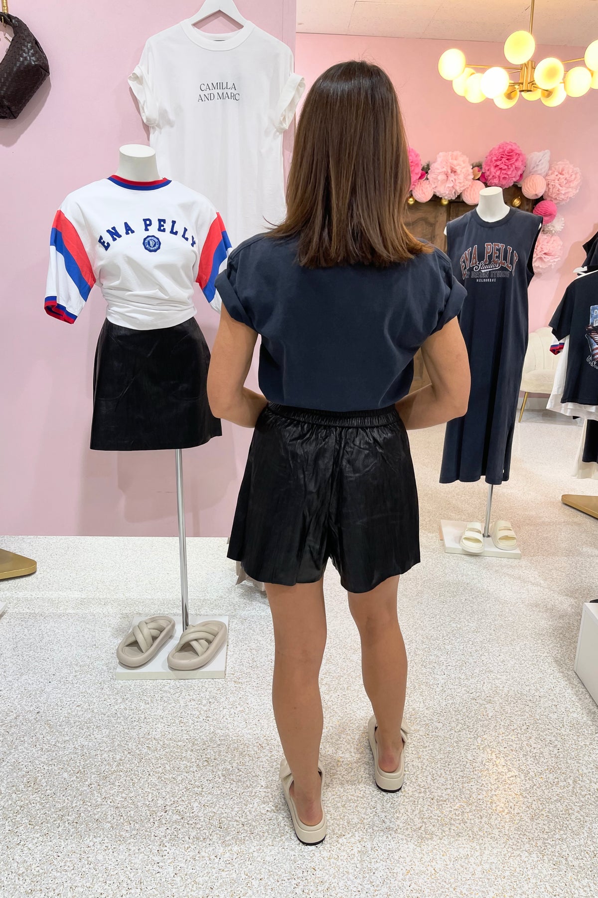 Ena Pelly Hazel Leather Short | Black