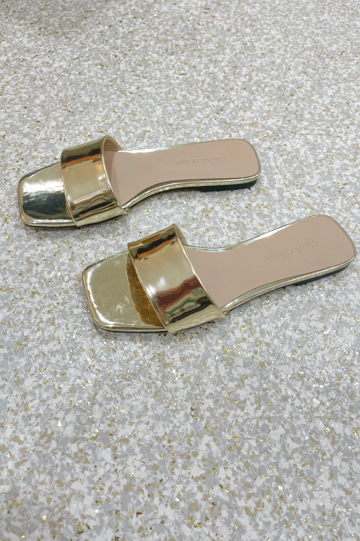 By Lana Wilkinson Bianca | Gold