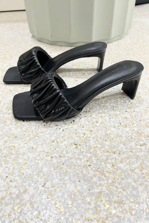 Billini Yolene Mule | Black