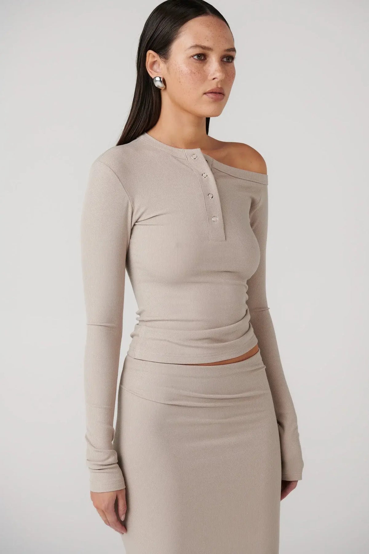 Bayse Brand Zinnia Top | Mushroom