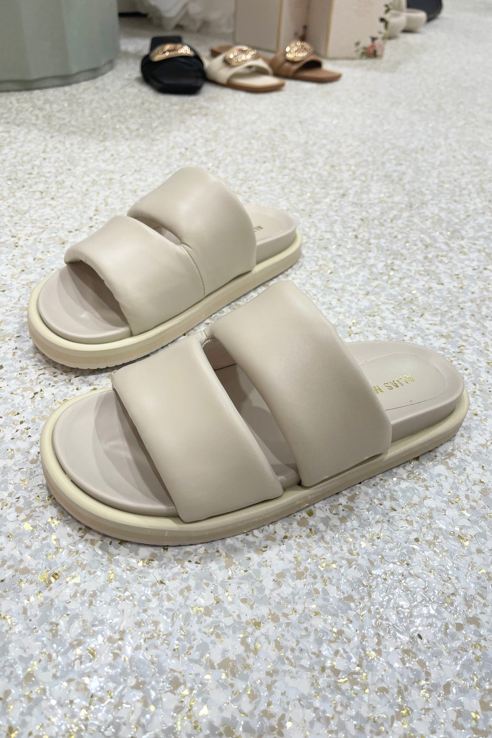 Alias Mae Dawn Slide | Bone