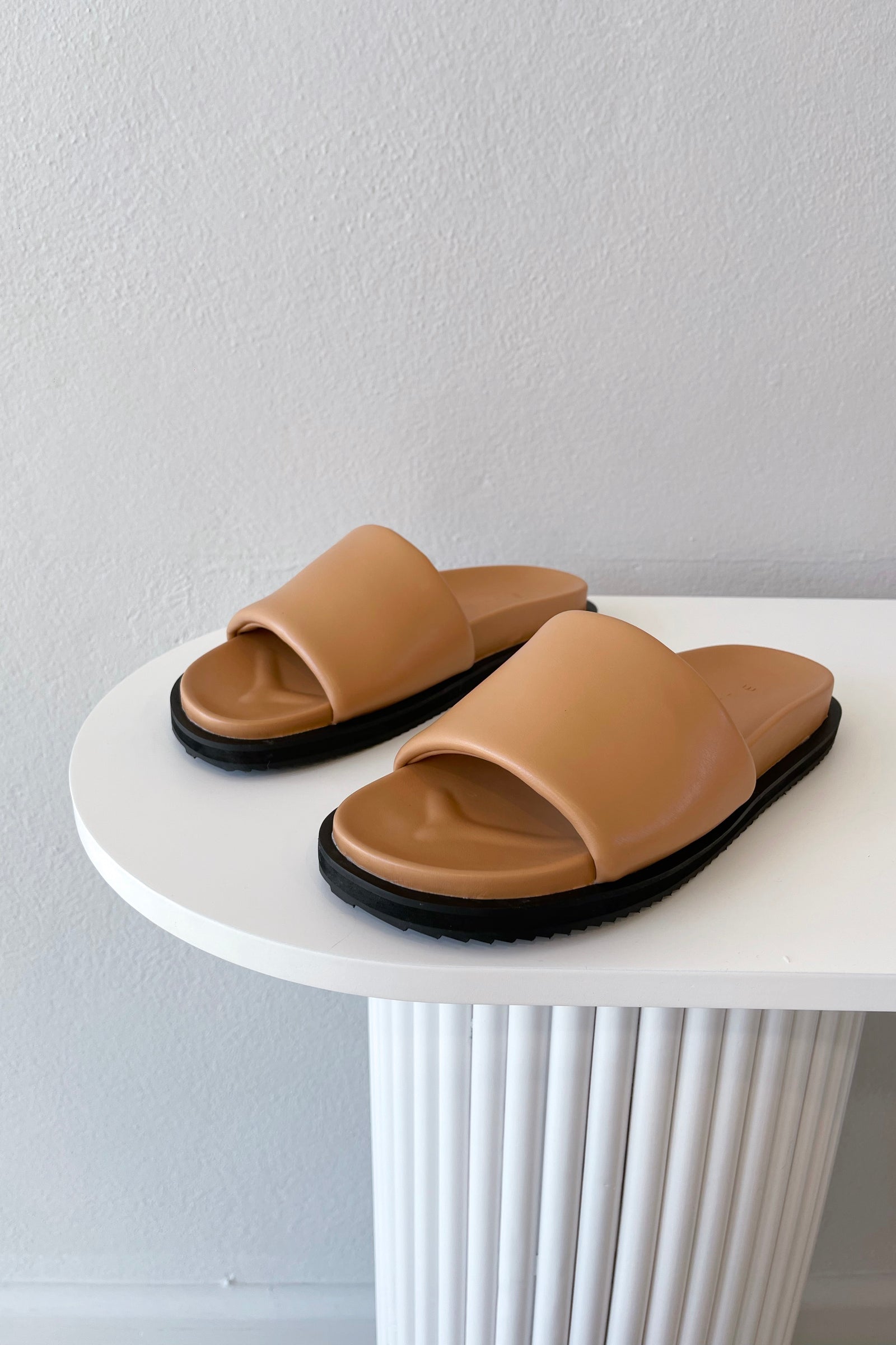 Billini Tiago Slide | Tan