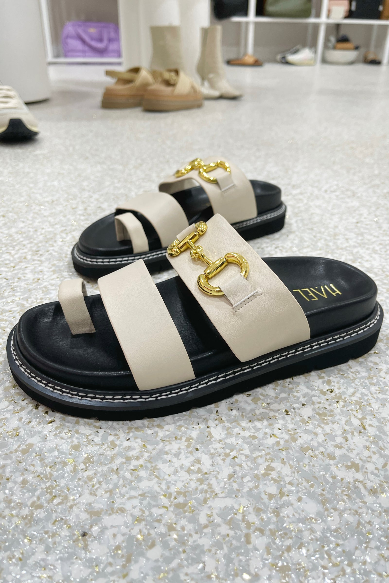 Hael & Jax Hazelle Slide | Vanilla