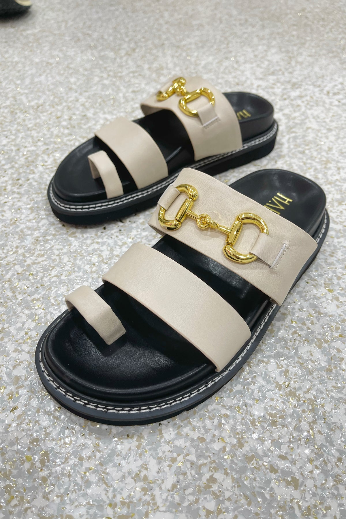 Hael & Jax Hazelle Slide | Vanilla