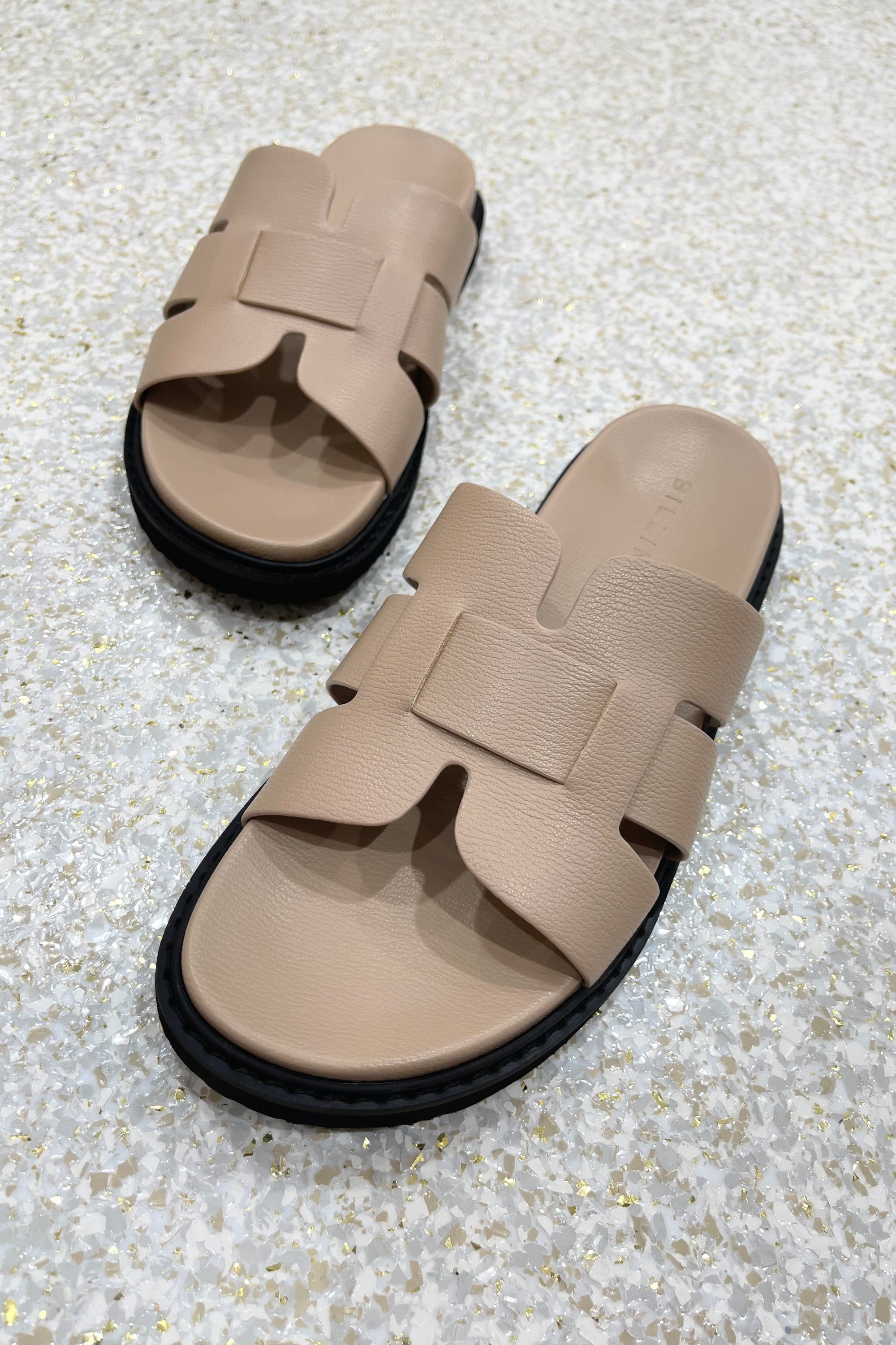 Billini Zanna Slide | Biscuit