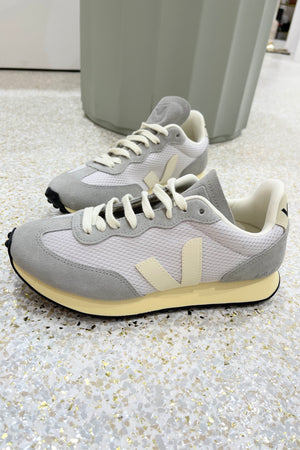 VEJA Rio Branco Alveomesh | Light Grey