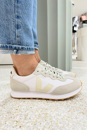 VEJA Rio Branco Alveomesh | White Pierre Natural BEST SELLER RESTOCKED