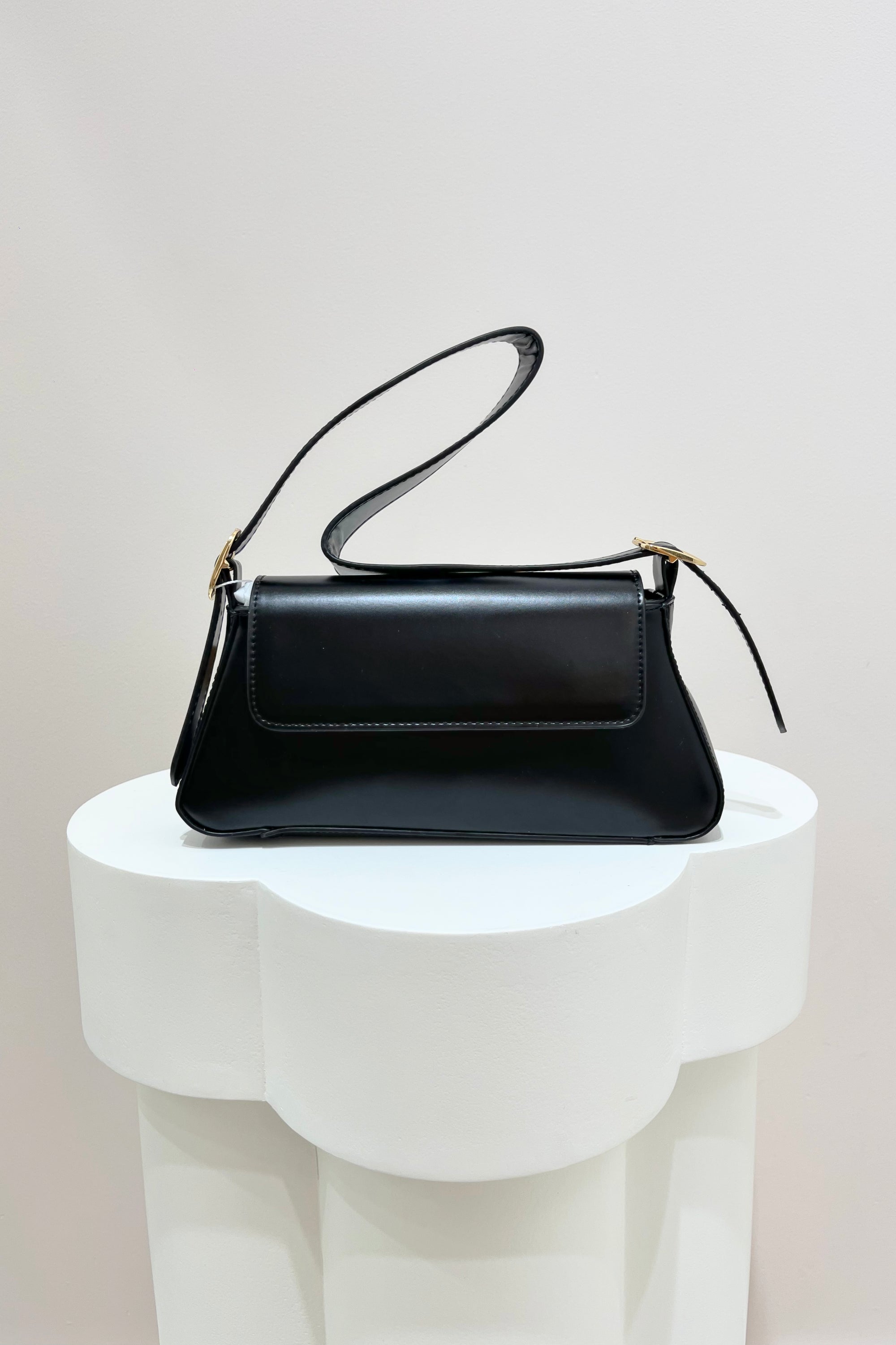 Billini Pia Shoulder Bag | Black