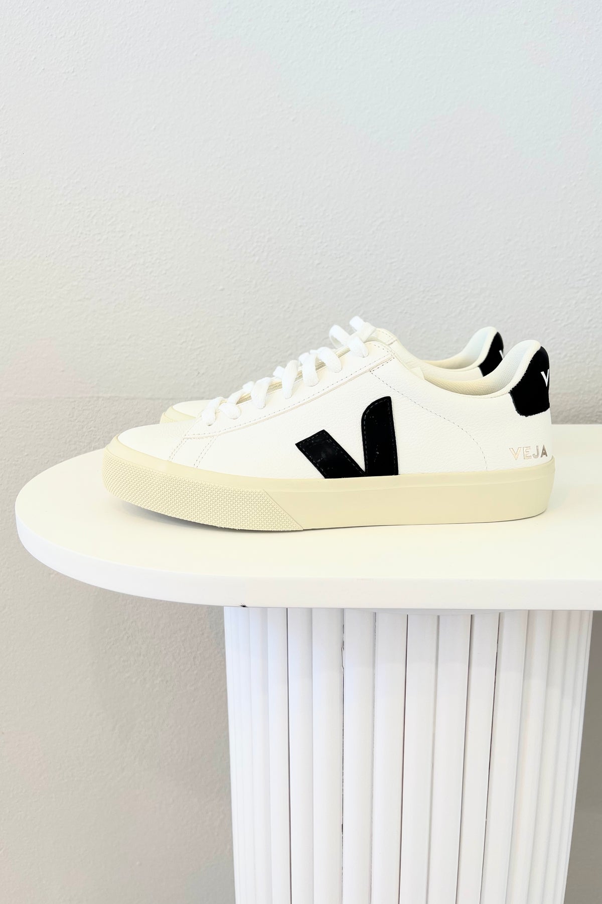 VEJA Campo Leather Sneaker | Extra White / Black || BEST SELLER / RESTOCKED