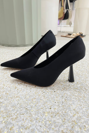 Alias Mae Josie Pump | Black Fabric