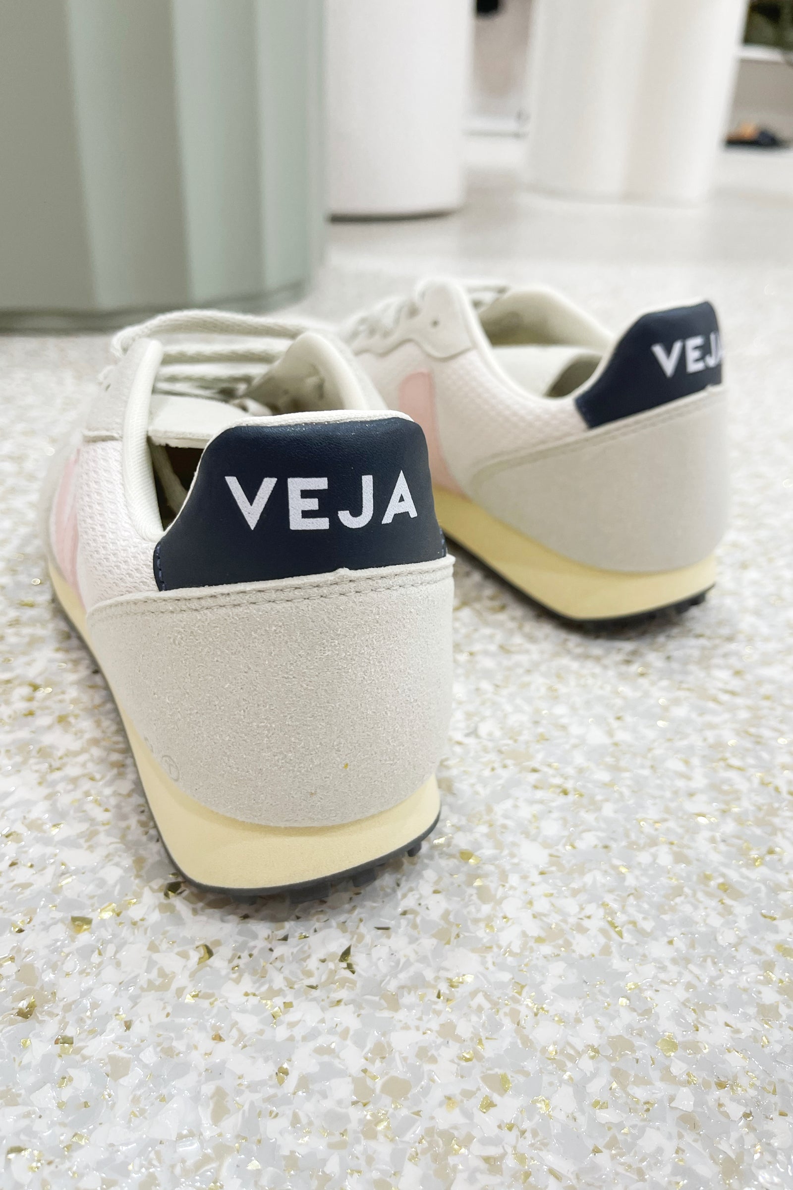 Veja SDU REC Alveomesh | Gravel Petal