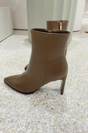 Billini Nancy Boot | Mocha