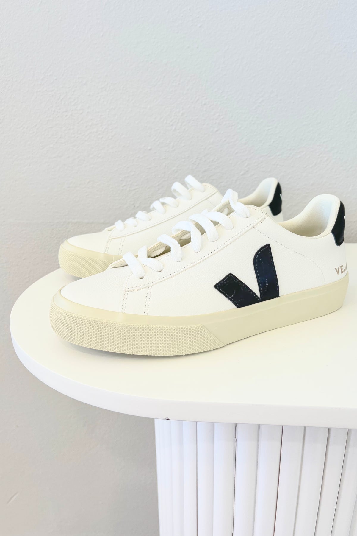 VEJA Campo Leather Sneaker | Extra White / Black || BEST SELLER / RESTOCKED