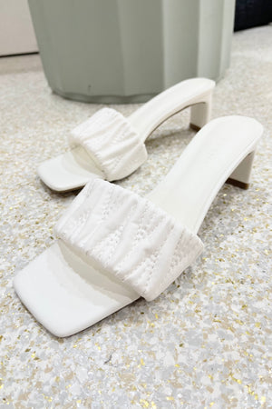 Billini Yolene Mule | White