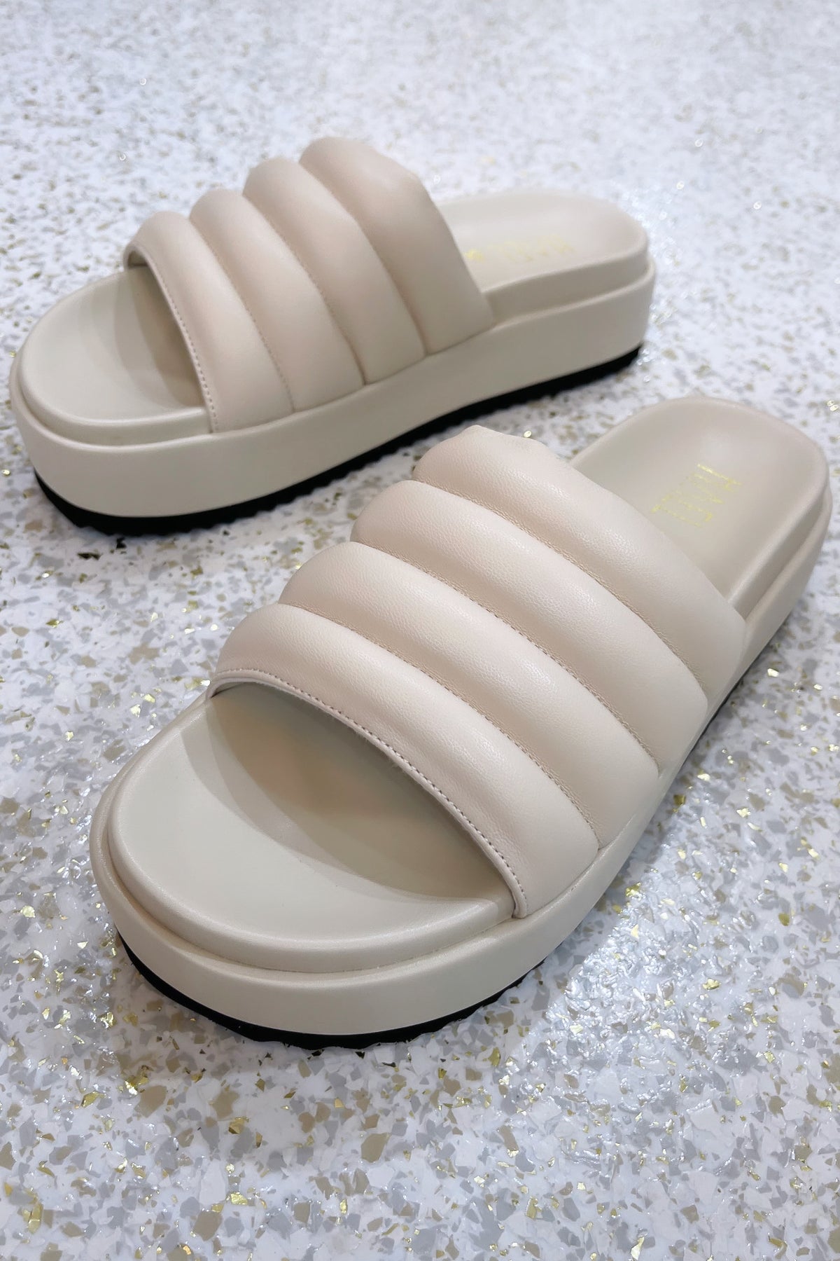 Hael & Jax Melanie Platform Slide | Vanilla