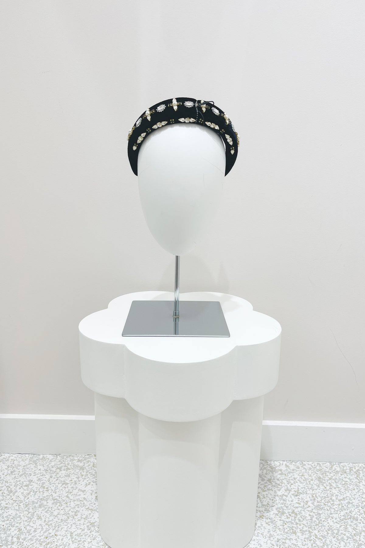 Morgan & Taylor Genna Headband | Black