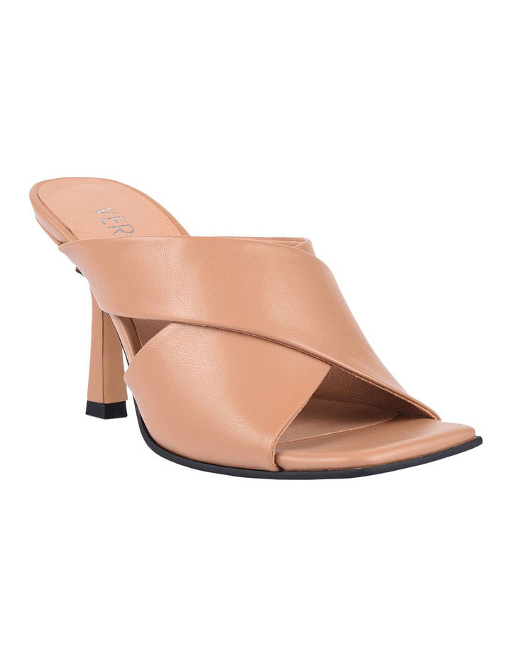 http___static.theiconic.com.au_p_verali-8026-2415611-1