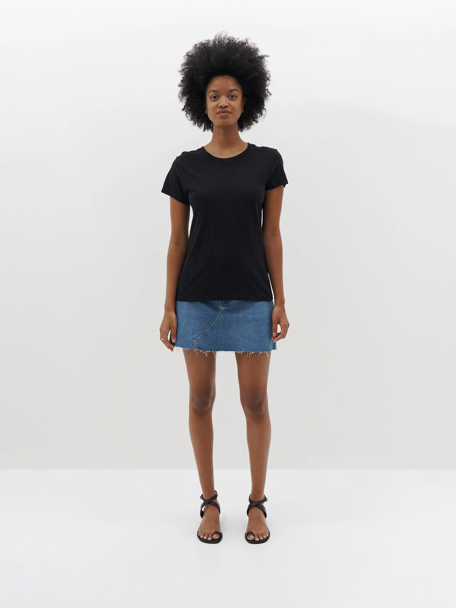 Bassike Slim Classic Short Sleeve T-Shirt Black