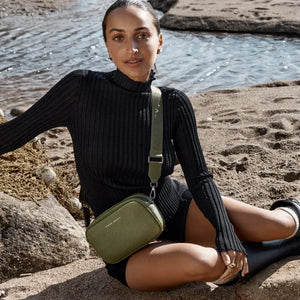 Status Anxiety Plunder With Webbed Strap Bag | Khaki