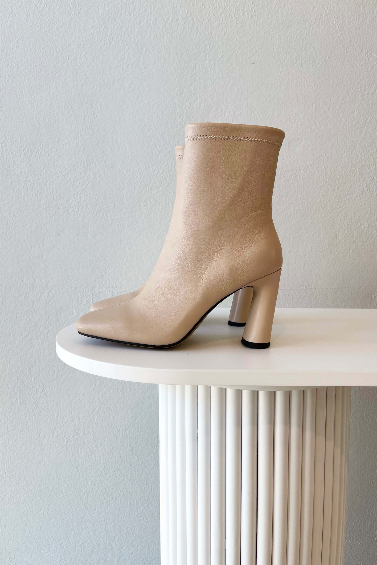 Alias Mae Eve Boot In Cream