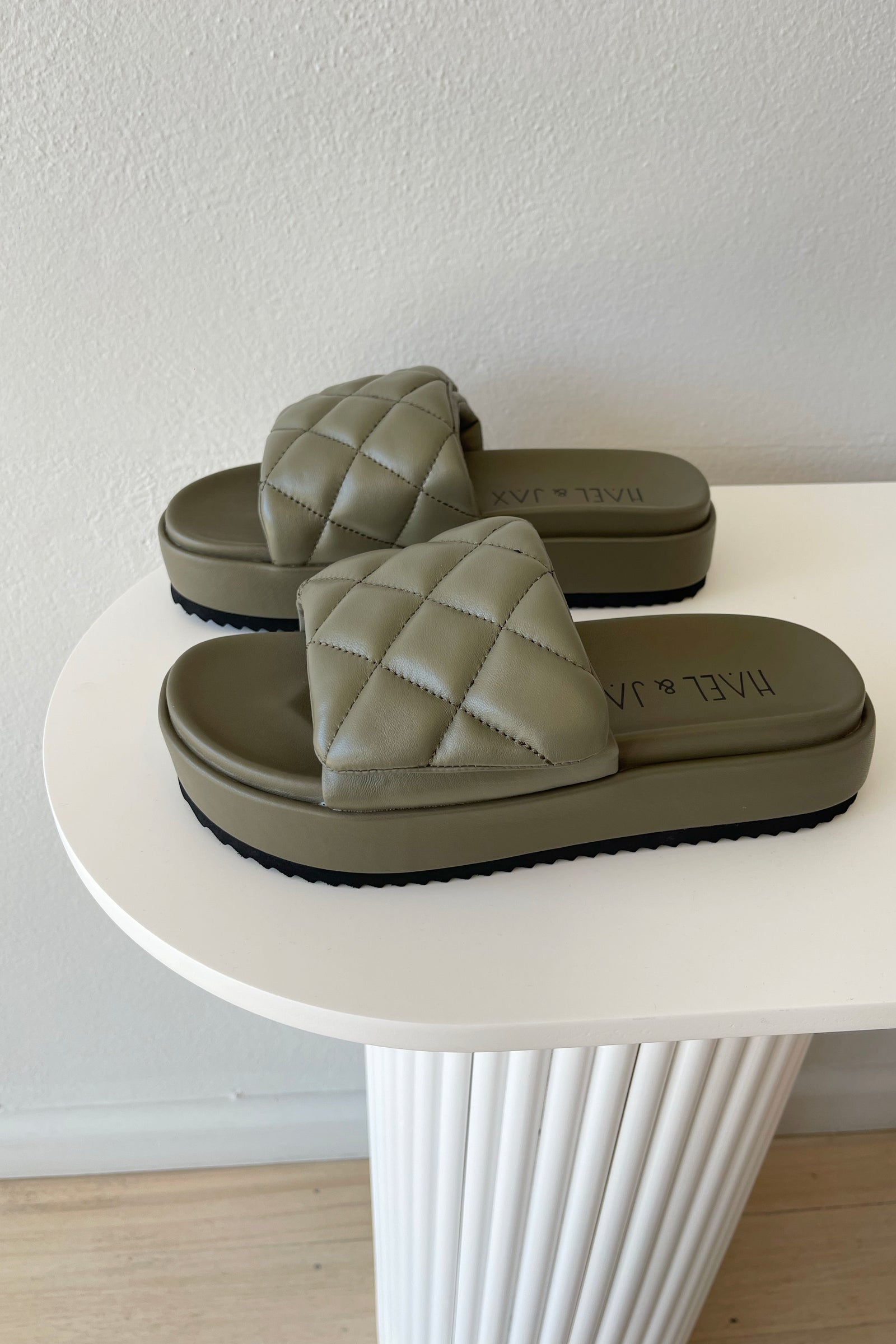 Hael & Jax Hollie Slide | Khaki