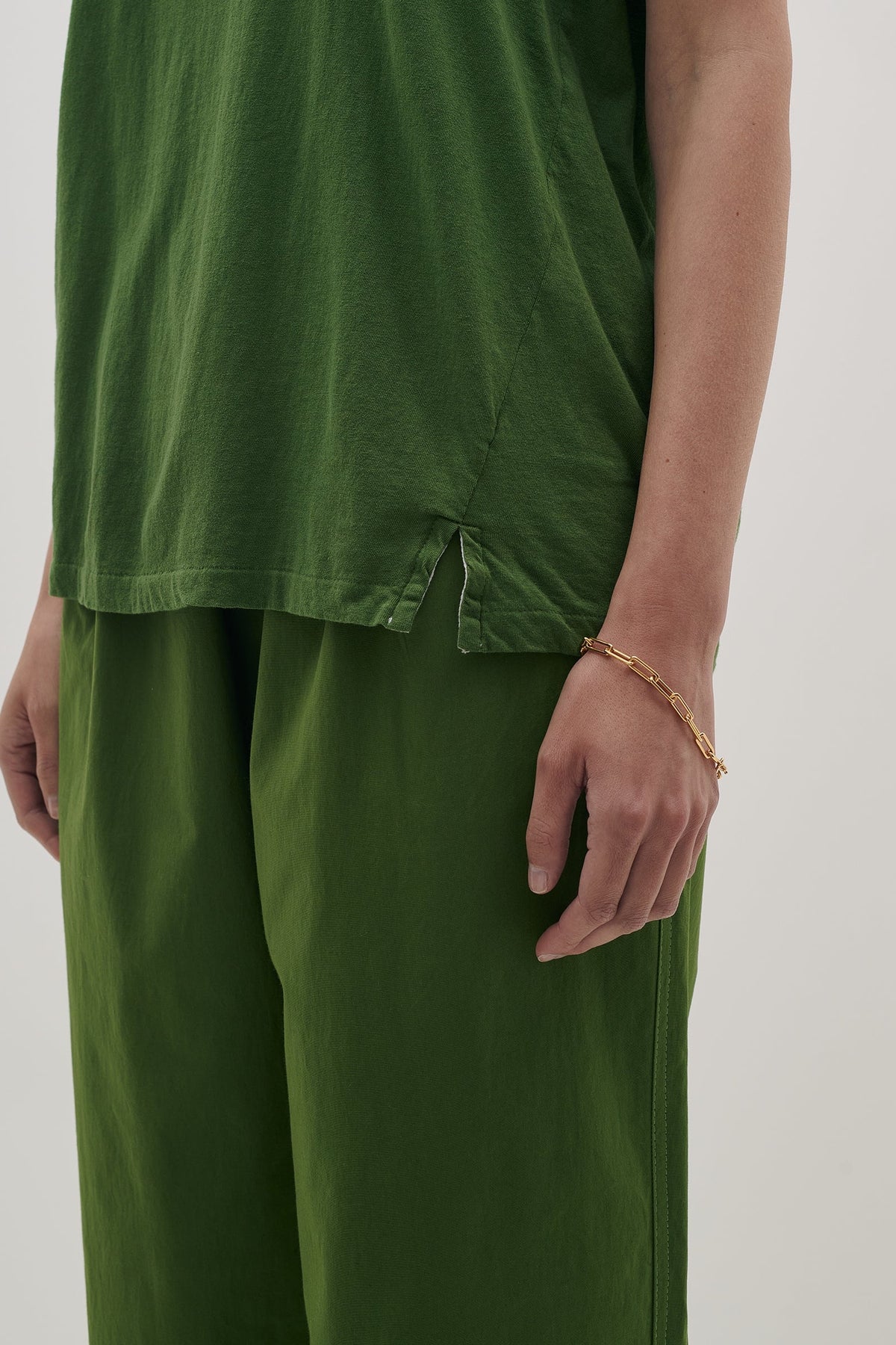 Bassike Regular Classic T.Shirt Basil