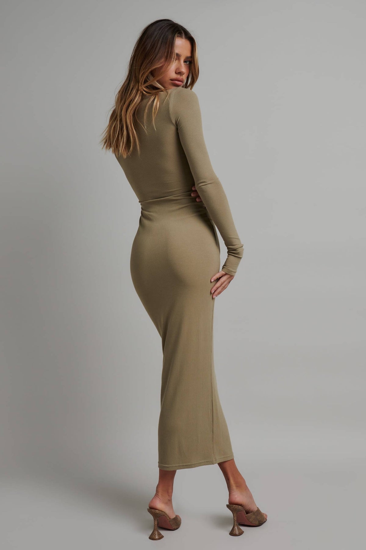 Bayse Brand Mardi Midi | Pale Khaki