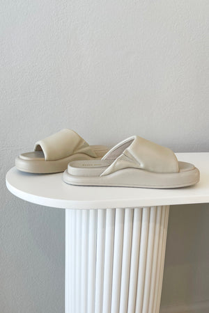 Alias Mae Thea Slide | Bone