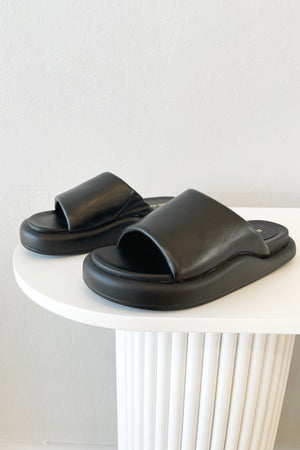 Alias Mae Thea Slide | Black