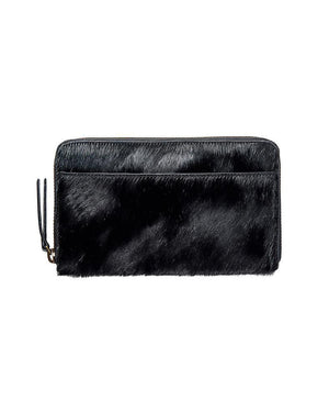 status-anxiety-wallet-delilah-black-front_685x