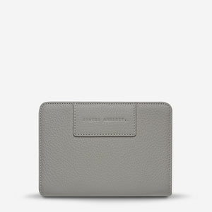 status-anxiety-wallet-popular-problems-light-grey-front