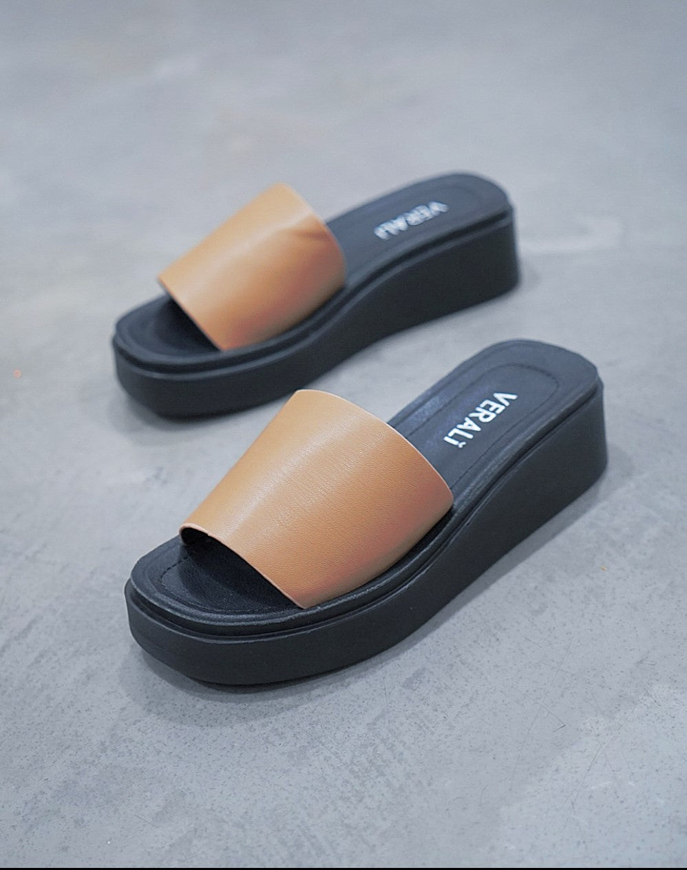 Verali Rascal Platform Slides Light Camel Smooth